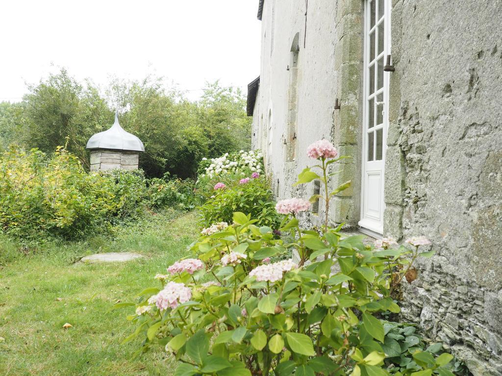 Les Grands-Aulnais Bed and Breakfast Cossé-le-Vivien Buitenkant foto