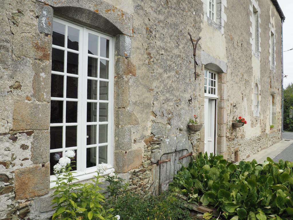 Les Grands-Aulnais Bed and Breakfast Cossé-le-Vivien Buitenkant foto